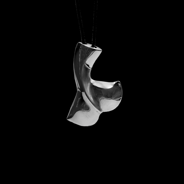 NARWHALE TAIL PENDANT